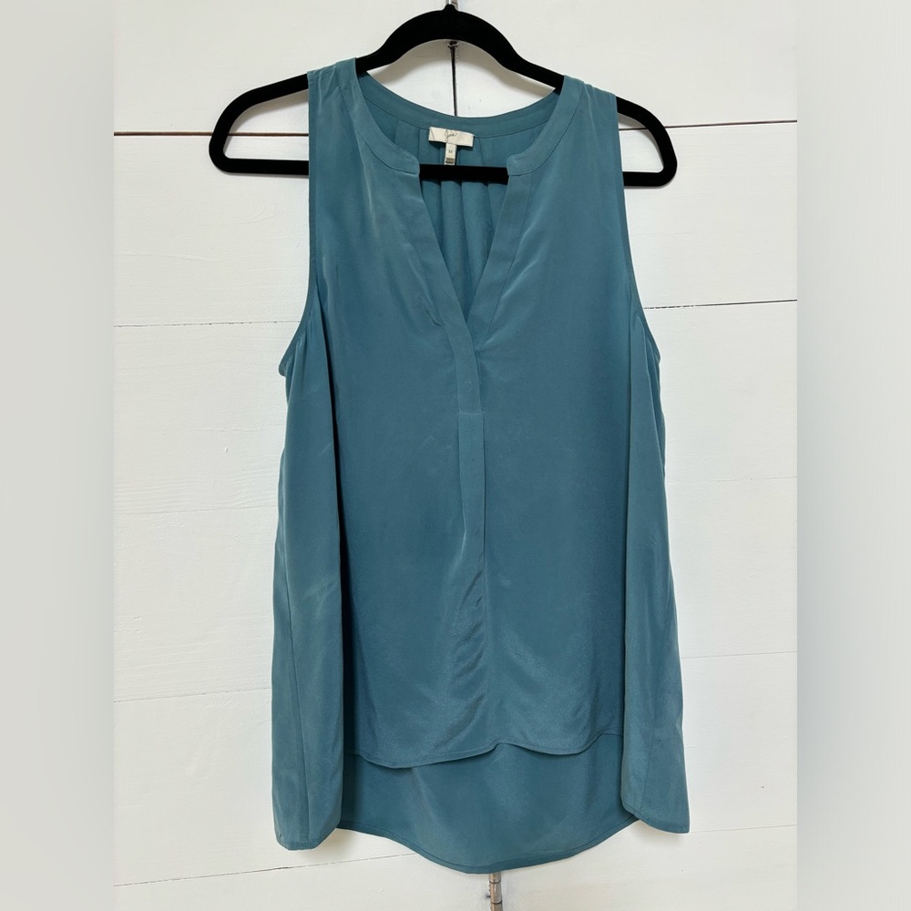 Joie 100% silk sleeveless blouse